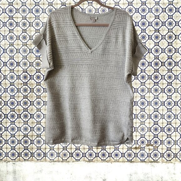 Avenue Women's Light Grey Short Sleeve V-Neck Sweater Size 18/20 - Picture 1 of 6